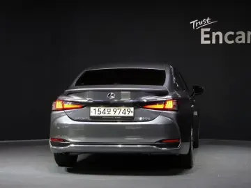 2021 Lexus ES с пробегом 89 505 км