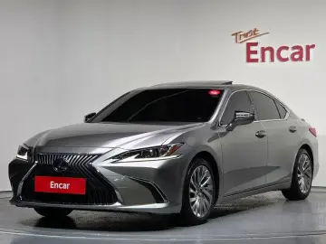 2019 Lexus ES с пробегом 51 359 км