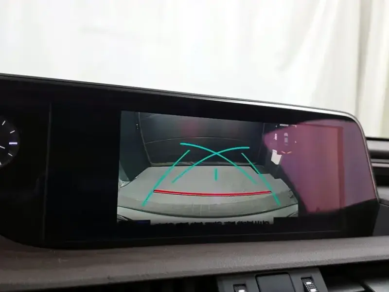 2019 Lexus ES с пробегом 51 359 км