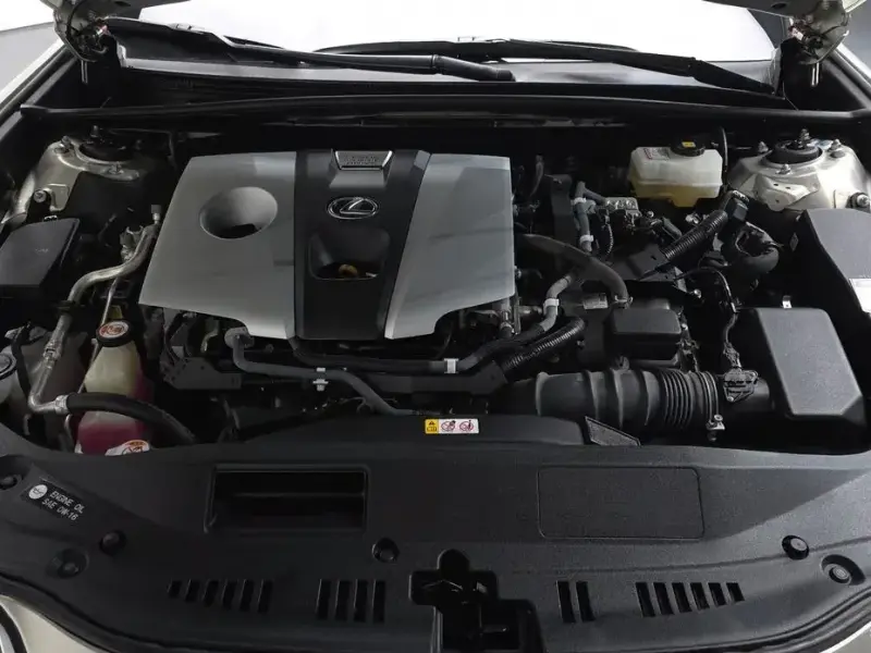 2018 Lexus ES с пробегом 23 463 км