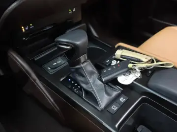 2018 Lexus ES с пробегом 23 463 км