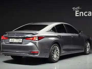 2019 Lexus ES с пробегом 135 445 км