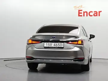 2018 Lexus ES с пробегом 78 733 км