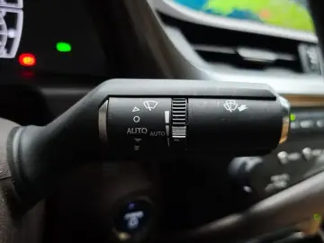 2019 Lexus ES с пробегом 135 445 км