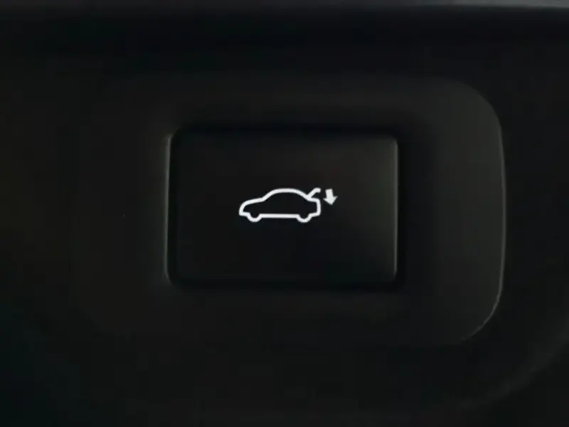 2019 Lexus ES с пробегом 135 445 км
