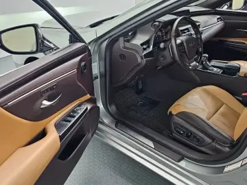 2018 Lexus ES с пробегом 78 733 км