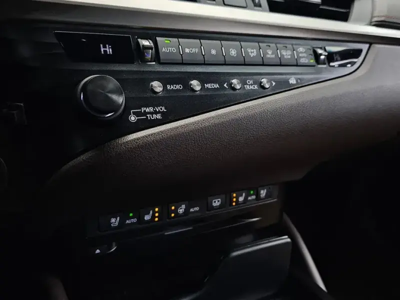 2018 Lexus ES с пробегом 78 733 км