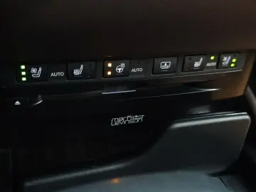 2019 Lexus ES с пробегом 135 445 км