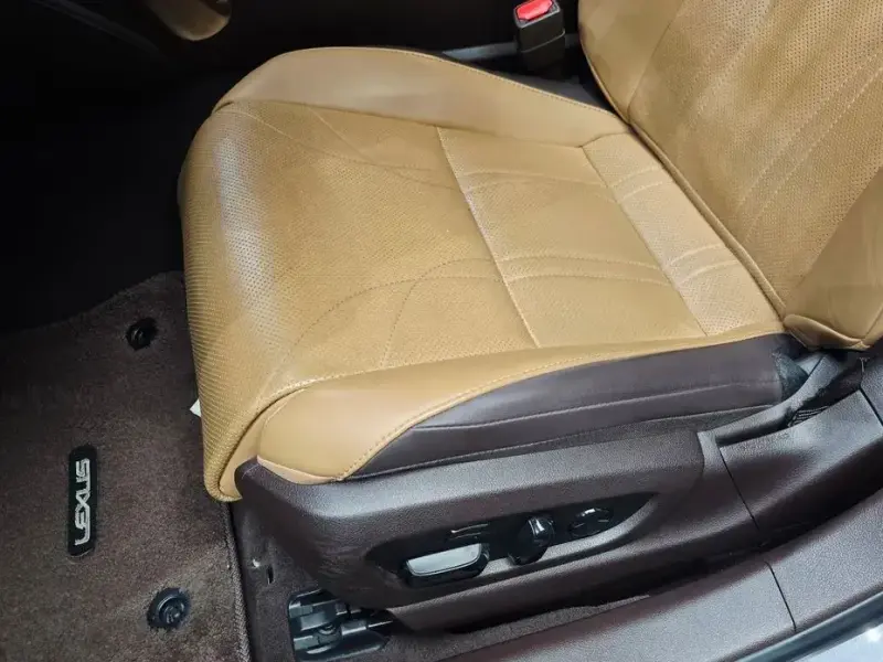 2019 Lexus ES с пробегом 135 445 км