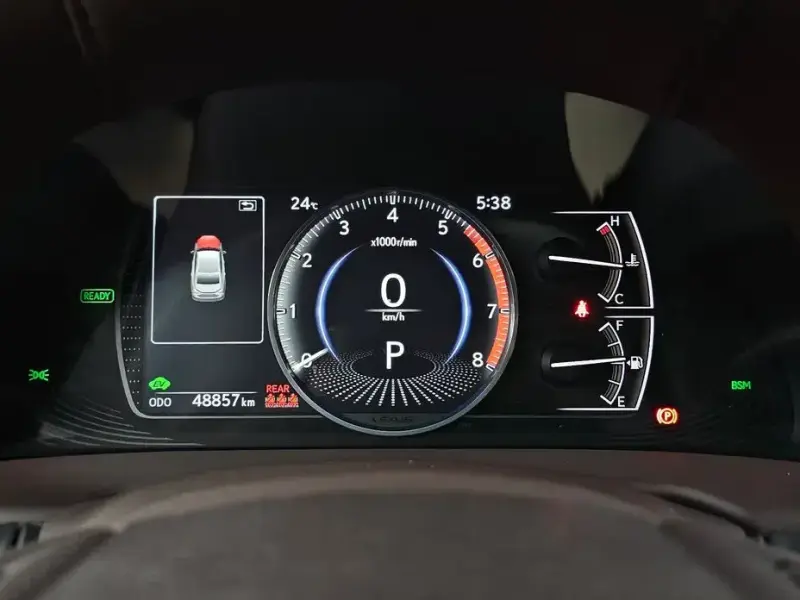 2021 Lexus ES с пробегом 48 857 км