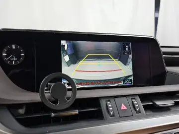 2021 Lexus ES с пробегом 48 857 км