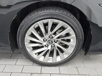 2021 Lexus ES с пробегом 48 857 км