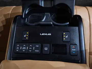 2021 Lexus ES с пробегом 94 539 км