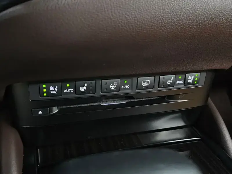 2021 Lexus ES с пробегом 48 857 км