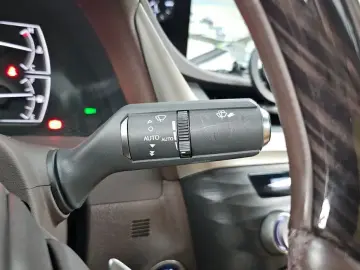 2021 Lexus ES с пробегом 48 857 км