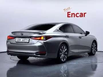 2019 Lexus ES с пробегом 91 113 км