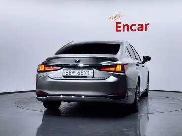 2019 Lexus ES с пробегом 91 113 км