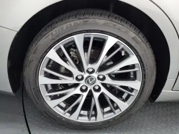 2019 Lexus ES с пробегом 91 113 км