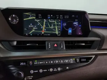 2019 Lexus ES с пробегом 91 113 км