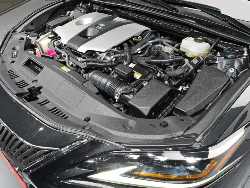 2020 Lexus ES с пробегом 57 324 км