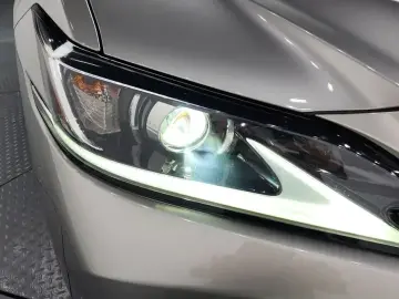 2019 Lexus ES с пробегом 91 113 км