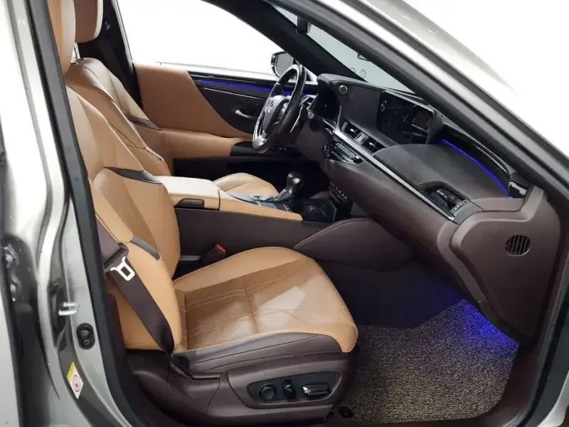 2019 Lexus ES с пробегом 91 113 км