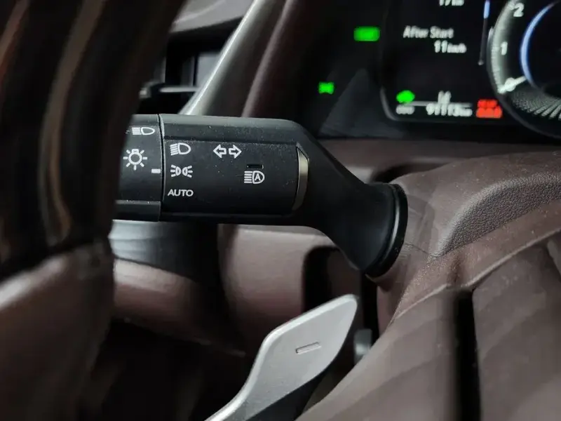 2019 Lexus ES с пробегом 91 113 км