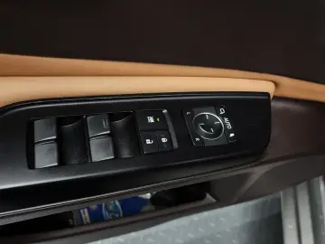 2019 Lexus ES с пробегом 91 113 км