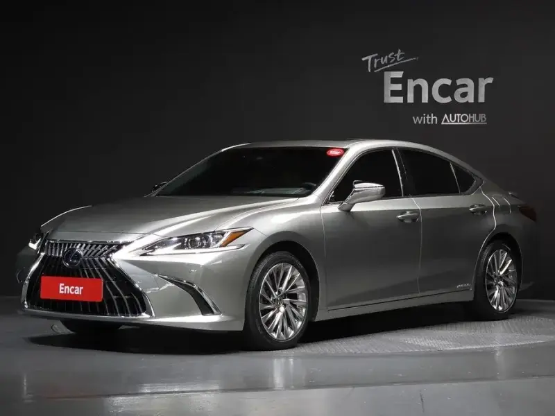 2021 Lexus ES с пробегом 59 950 км