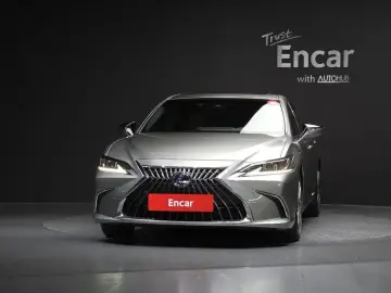 2021 Lexus ES с пробегом 59 950 км