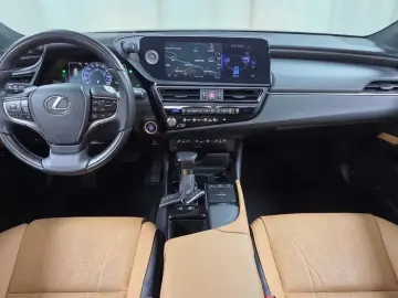 2021 Lexus ES с пробегом 59 950 км