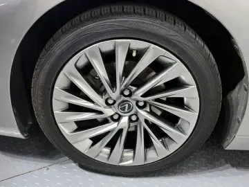 2018 Lexus ES с пробегом 115 356 км