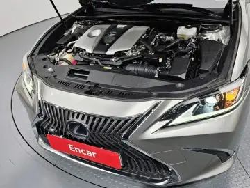 2018 Lexus ES с пробегом 115 356 км