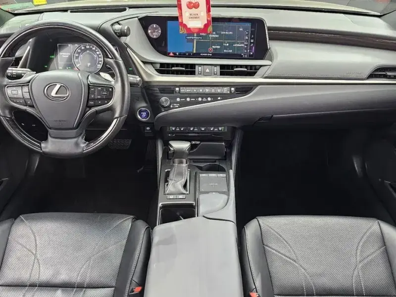 2018 Lexus ES с пробегом 115 356 км