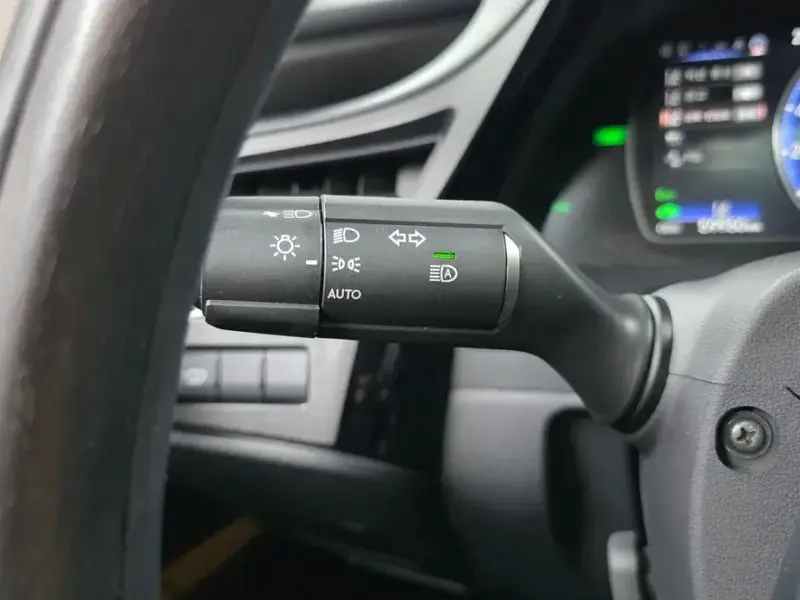2021 Lexus ES с пробегом 59 950 км
