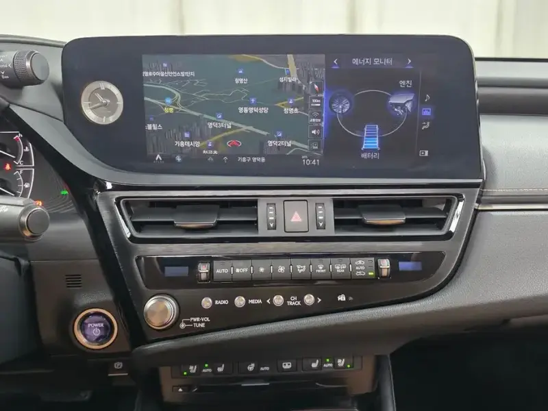 2021 Lexus ES с пробегом 59 950 км