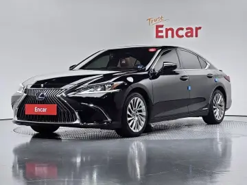 2020 Lexus ES с пробегом 81 244 км