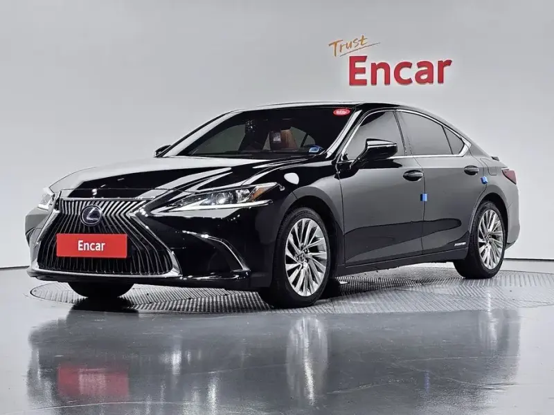 2020 Lexus ES с пробегом 81 244 км