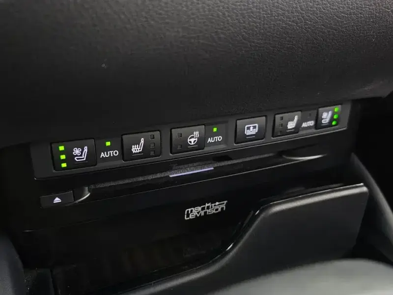 2018 Lexus ES с пробегом 115 356 км
