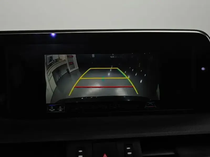2020 Lexus ES с пробегом 81 244 км