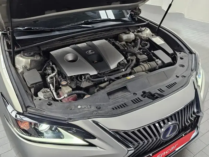 2018 Lexus ES с пробегом 92 363 км