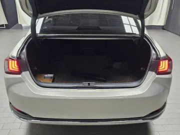 2018 Lexus ES с пробегом 92 363 км