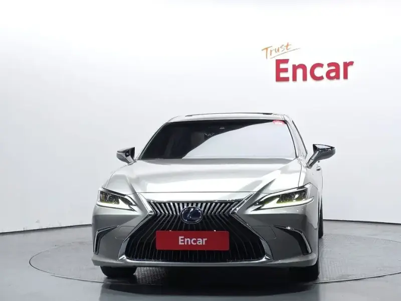 2018 Lexus ES с пробегом 117 235 км