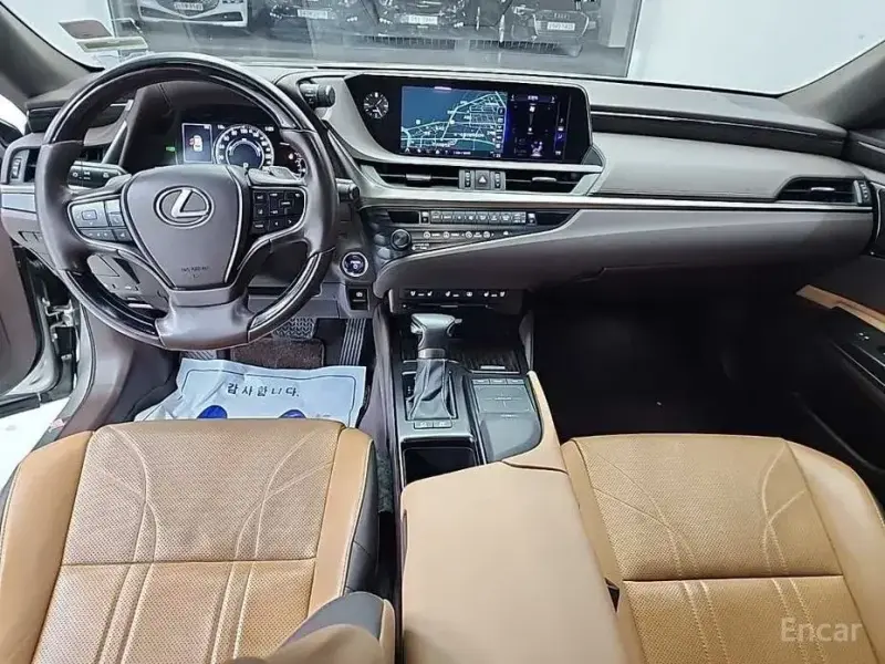 2019 Lexus ES с пробегом 52 999 км
