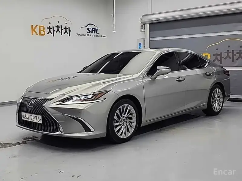 2019 Lexus ES с пробегом 52 999 км