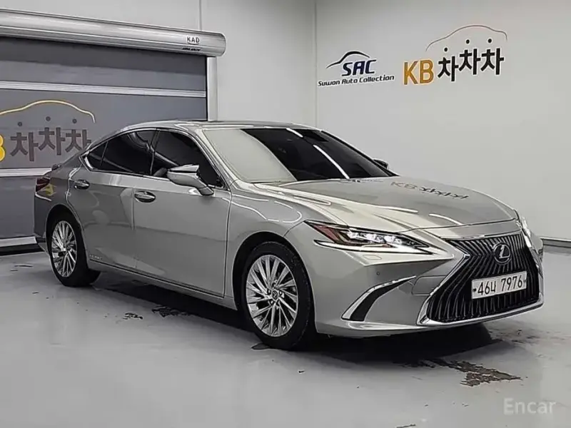 2019 Lexus ES с пробегом 52 999 км