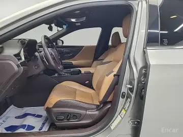 2019 Lexus ES с пробегом 52 999 км