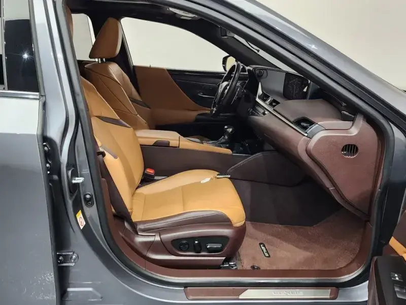 2019 Lexus ES с пробегом 78 838 км