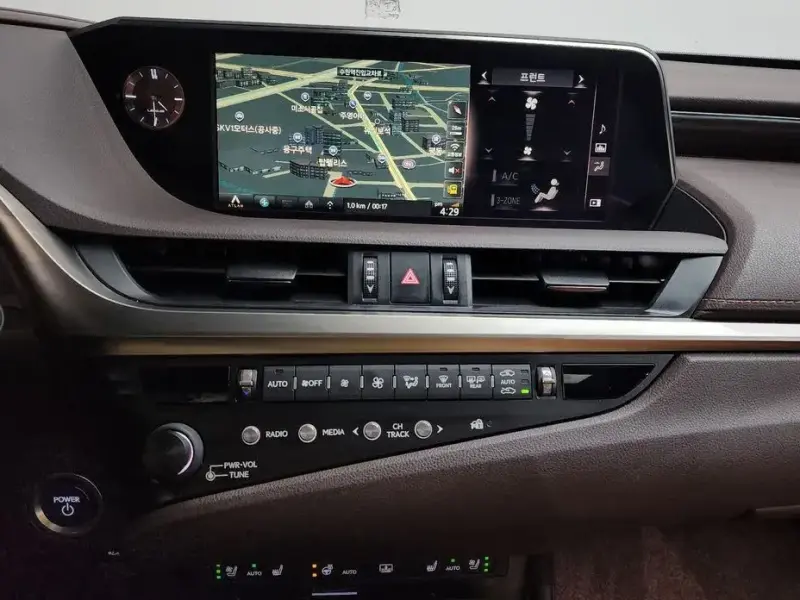 2019 Lexus ES с пробегом 78 838 км