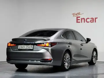 2018 Lexus ES с пробегом 111 004 км